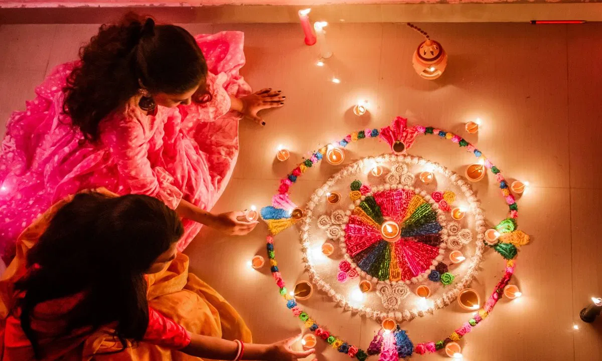 Diwali 2023: दिवाली के लिए कम खर्च में कैसे सजाएं अपना घर? यहां कुछ सरल टिप्स