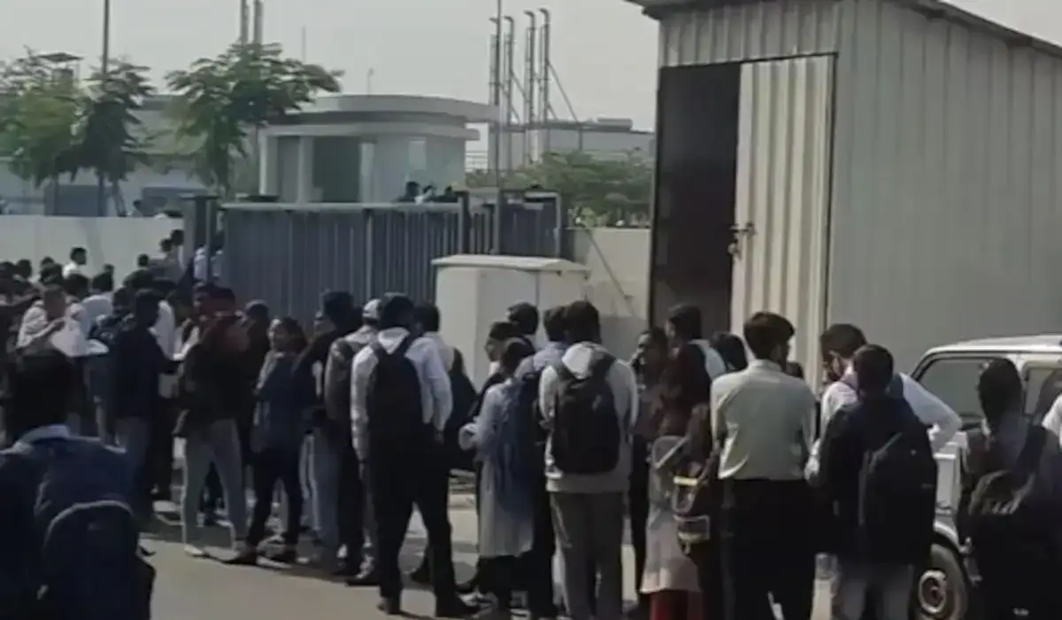 3,000 people appeared in queue for interview of Pune's IT company