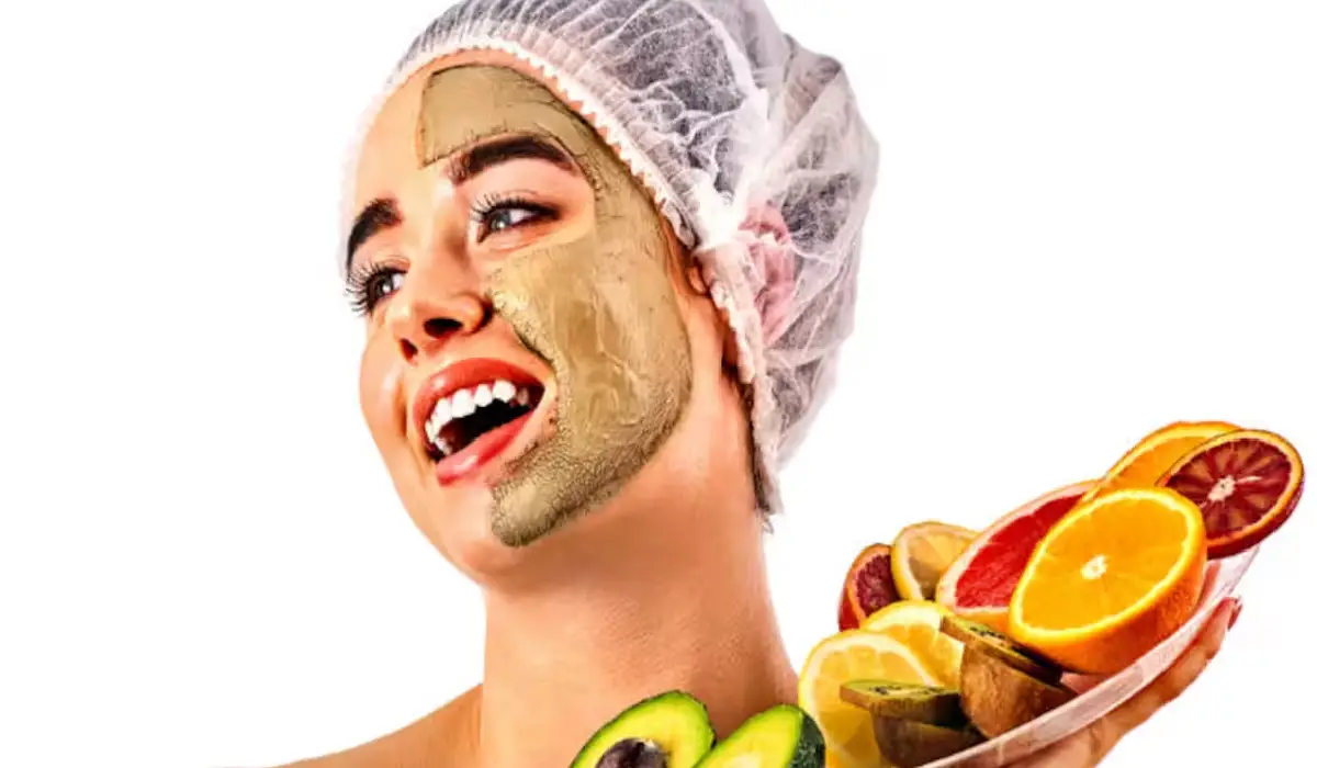Fruit Facial At Home: घर पर आसानी से करें ये 5 शानदार फ्रूट फेशियल, स्किन को मिलेंगे हैरान कर देने वाले फायदे!